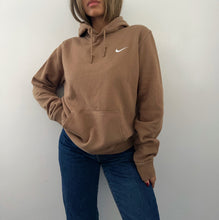 Load image into Gallery viewer, Hooded Nike sweatshirt
