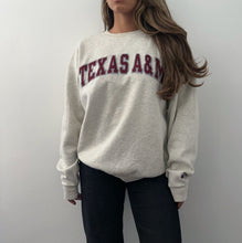 Load image into Gallery viewer, vintage champions x Texas A&amp;M
