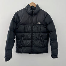 Load image into Gallery viewer, 700 The North face puffer
