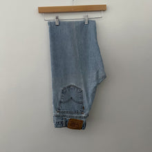 Load image into Gallery viewer, 1996 550 Levi&#39;s
