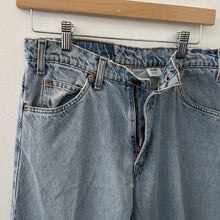 Load image into Gallery viewer, 1996 550 Levi&#39;s
