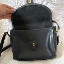 Load image into Gallery viewer, Vintage 90&#39;s Coach City bag
