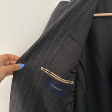 Load image into Gallery viewer, Burberry pin stripe blazer
