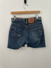 Load image into Gallery viewer, 2000 Levi cutoffs
