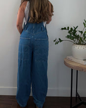 Load image into Gallery viewer, 90&#39;s Pooh &amp; tigger overalls
