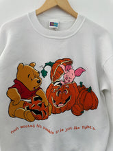 Load image into Gallery viewer, 90&#39;S Pooh and piglet pumpkin sweatshirt
