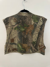 Load image into Gallery viewer, 90&#39;s crop camo tank
