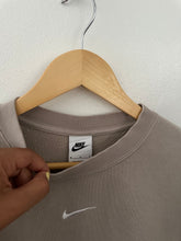 Load image into Gallery viewer, Y2K center swoosh nike
