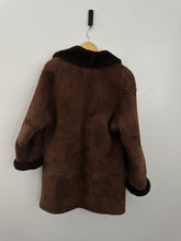 Load image into Gallery viewer, Vintage Shearling suede coat
