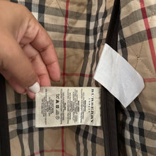 Load image into Gallery viewer, Burberry Quilted Jacket

