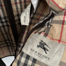Load image into Gallery viewer, Burberry Quilted Jacket

