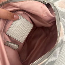 Load image into Gallery viewer, Coach hobo shoulder bag
