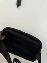Load image into Gallery viewer, Lululemon everyday belt bag
