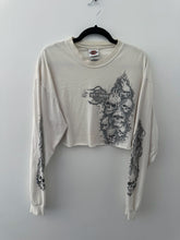Load image into Gallery viewer, 2006 cropped Harley Davidson Skulls tee
