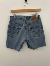 Load image into Gallery viewer, 2004 Levi cutoffs
