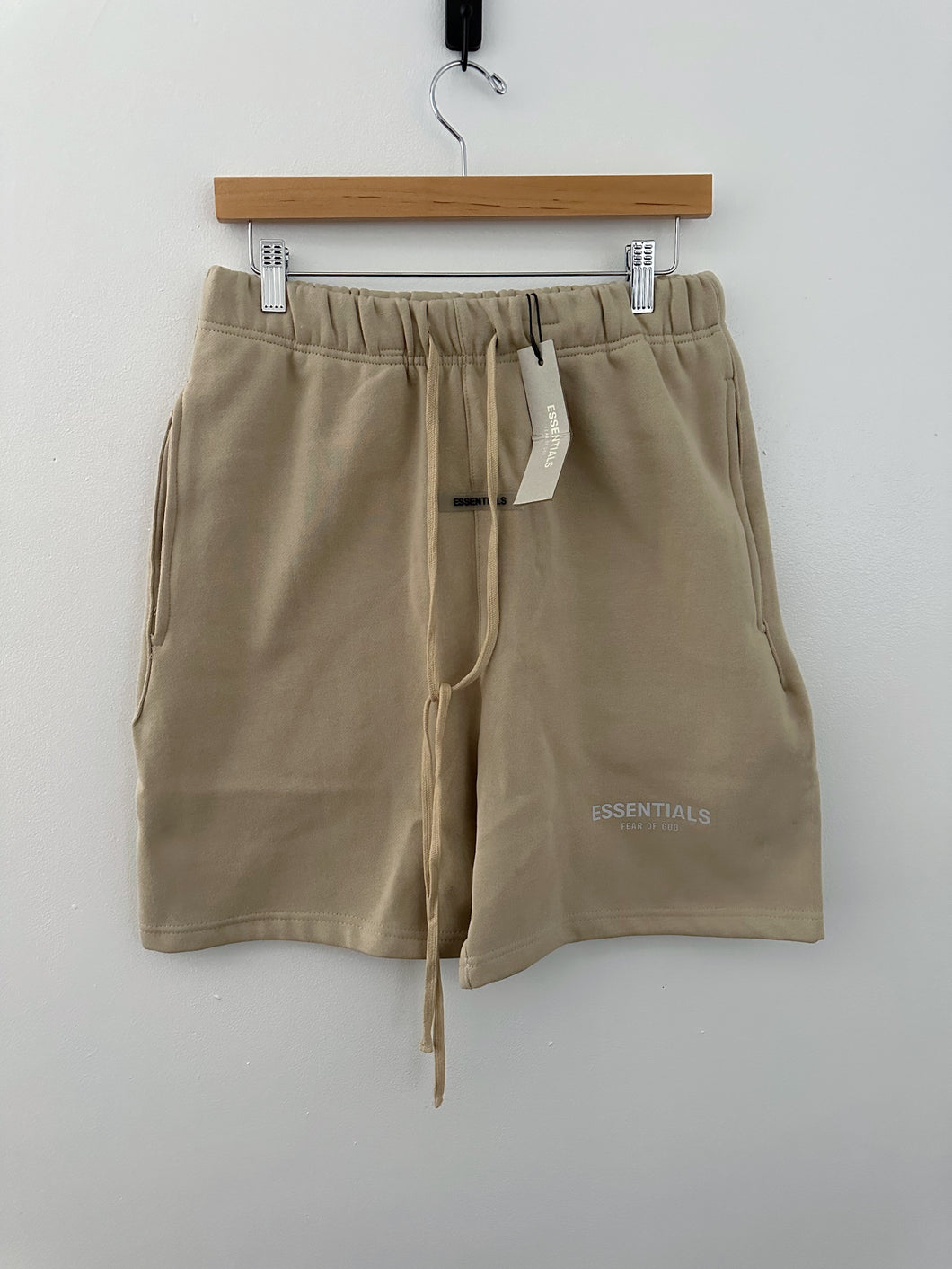 Essentials FOG sweat shorts [L]