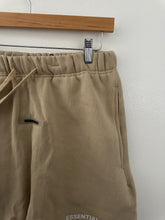 Load image into Gallery viewer, Essentials FOG sweat shorts [L]
