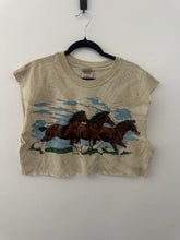 Load image into Gallery viewer, Cropped 1999 Horse beer T
