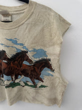 Load image into Gallery viewer, Cropped 1999 Horse beer T
