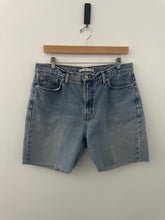 Load image into Gallery viewer, 2000 Tommy Hilfiger Denim shorts
